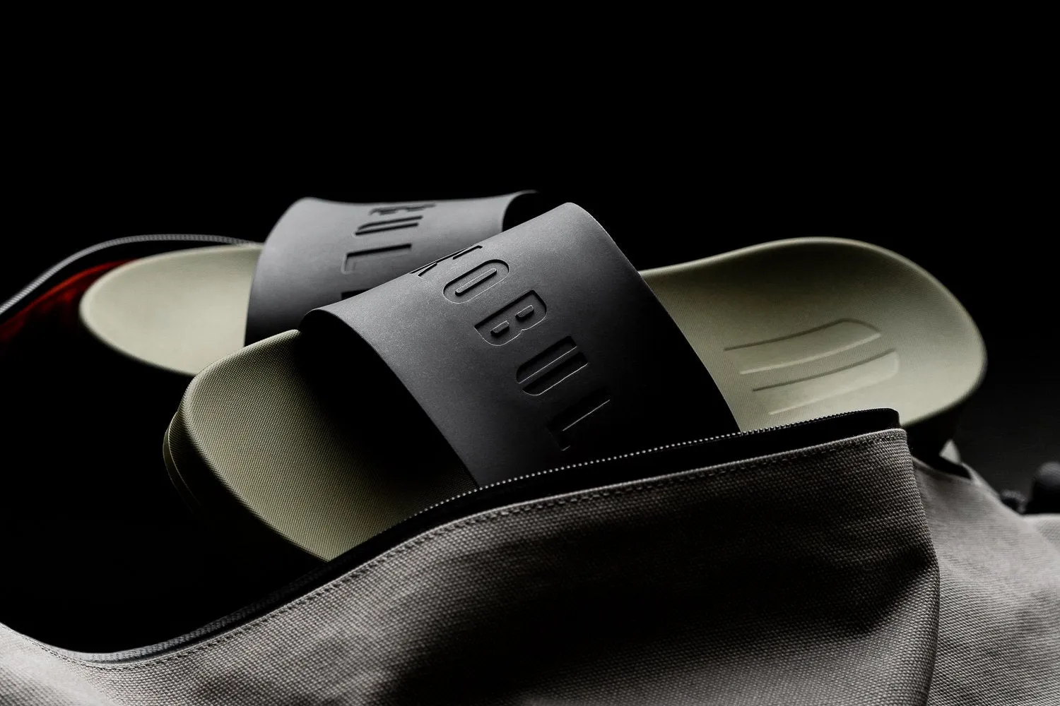 BLACK IVY SLIDE (WOMEN'S)