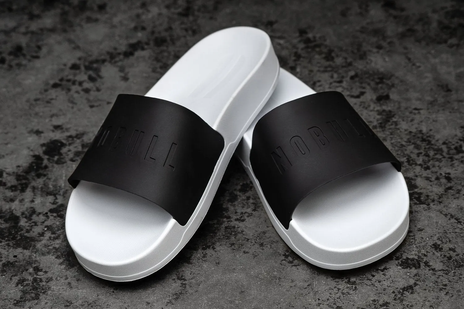 BLACK WHITE SLIDE (WOMEN'S)