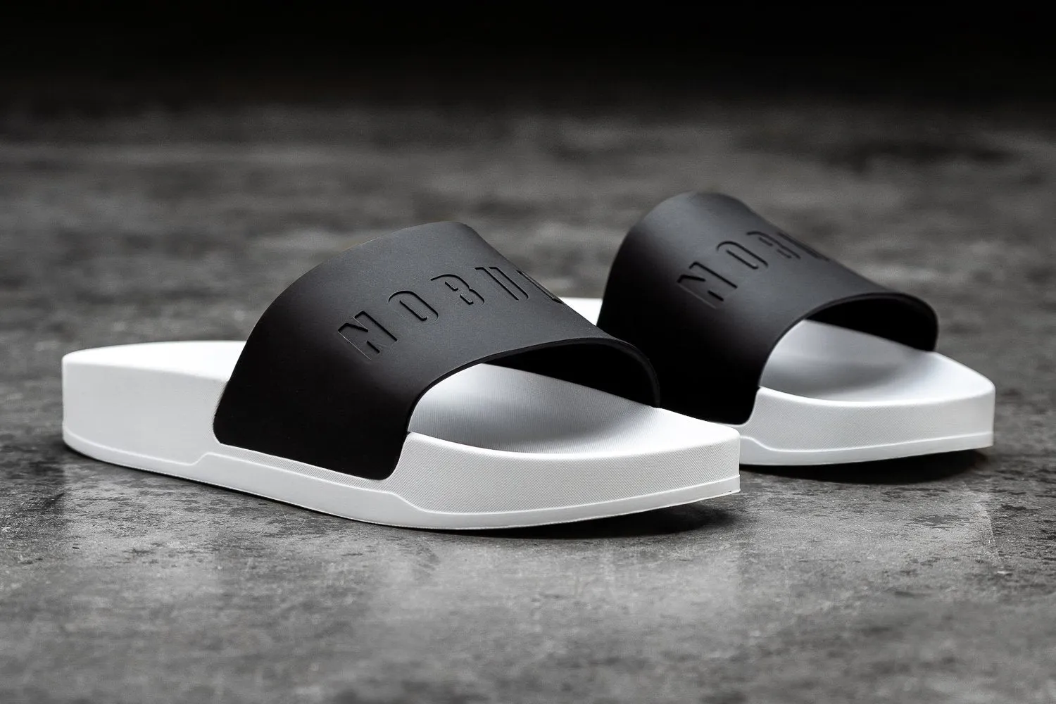 BLACK WHITE SLIDE (WOMEN'S)