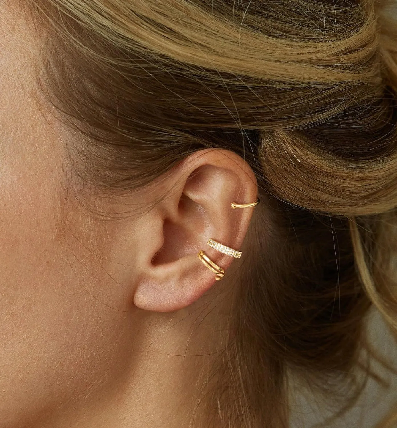 CHESKY 14K Gold Ear Cuffs Earrings for Women Huggie Hoop Earrings Non Piercing Gold Plated Cubic Zirconia Clip on Cartilage Earring Hypoallergenic Cute Ear Cuff Hoop Set Sparkle Trendy Jewelry