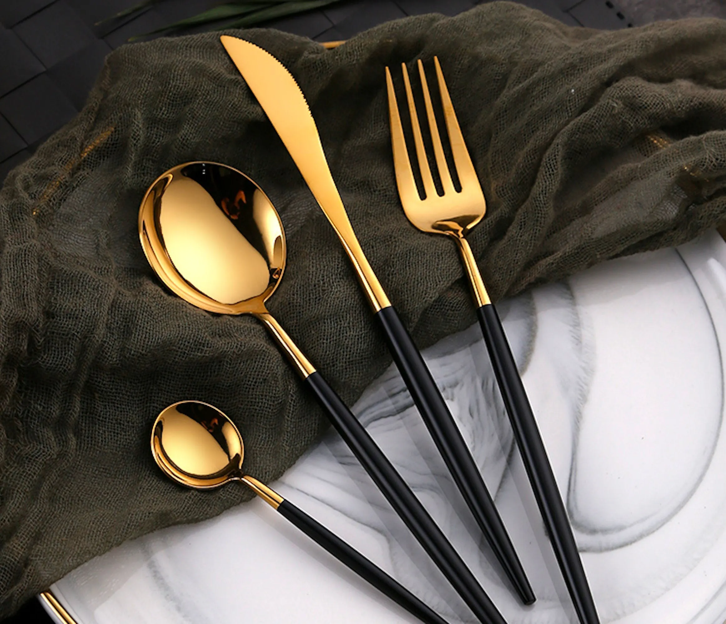Cutlery Set of 4 Stainless Steel Flatware