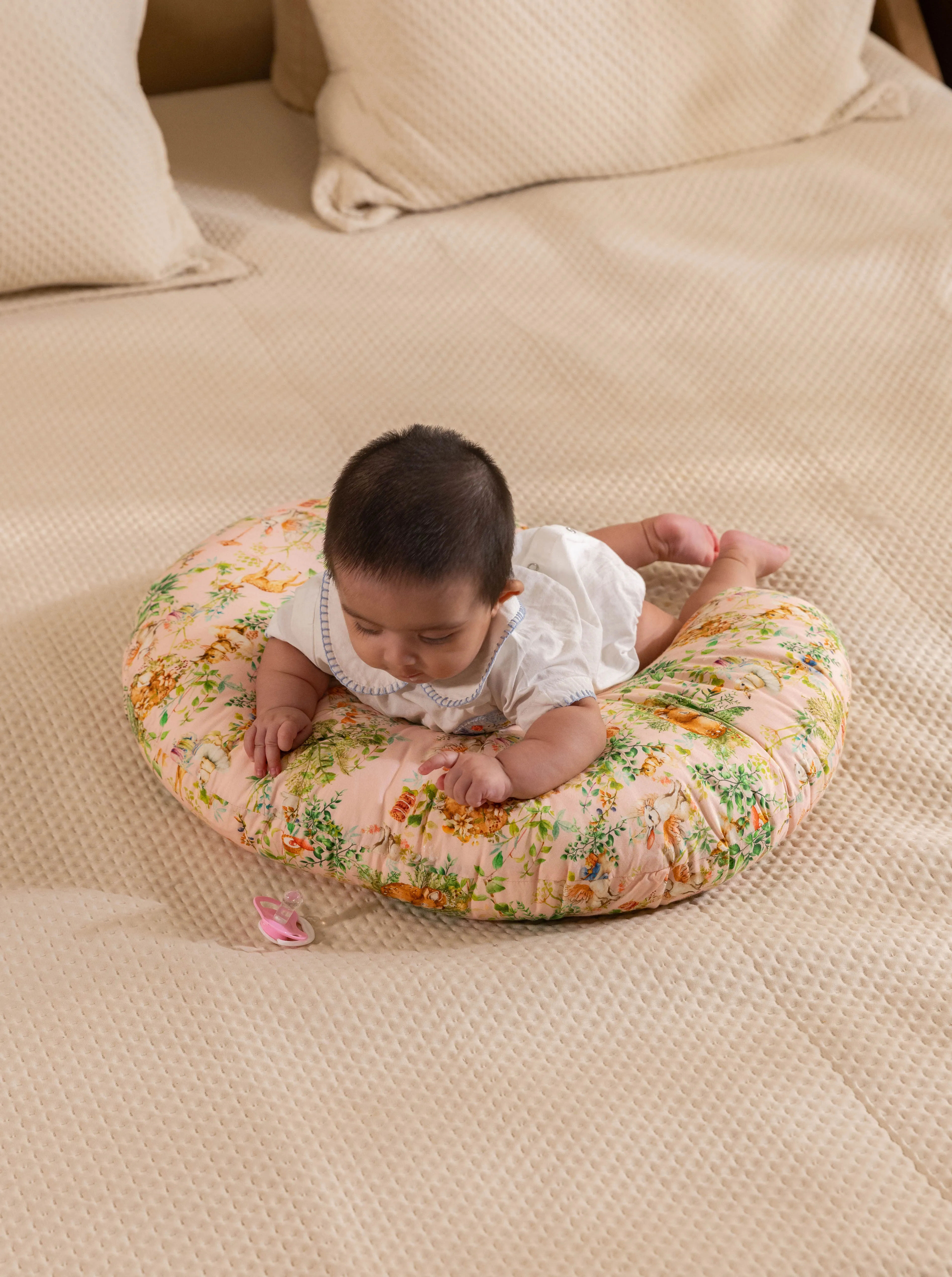 Feeding Pillow