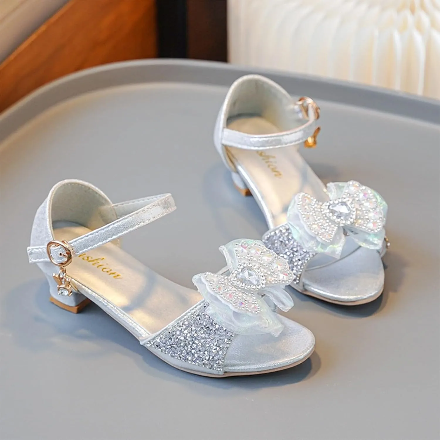 Low Heels Open Toe Princess Sandal Girls Sandals Rhinestone Bow Shoes Children's High Heels Non Slip Little Girl Shoes