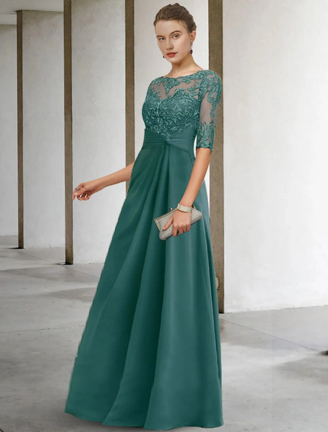 Luolandi Sheath / Column Mother of the Bride Dress Fall Wedding Guest Dresses Plus Size Elegant Jewel Neck Floor Length Chiffon Lace Short Sleeve with Appliques