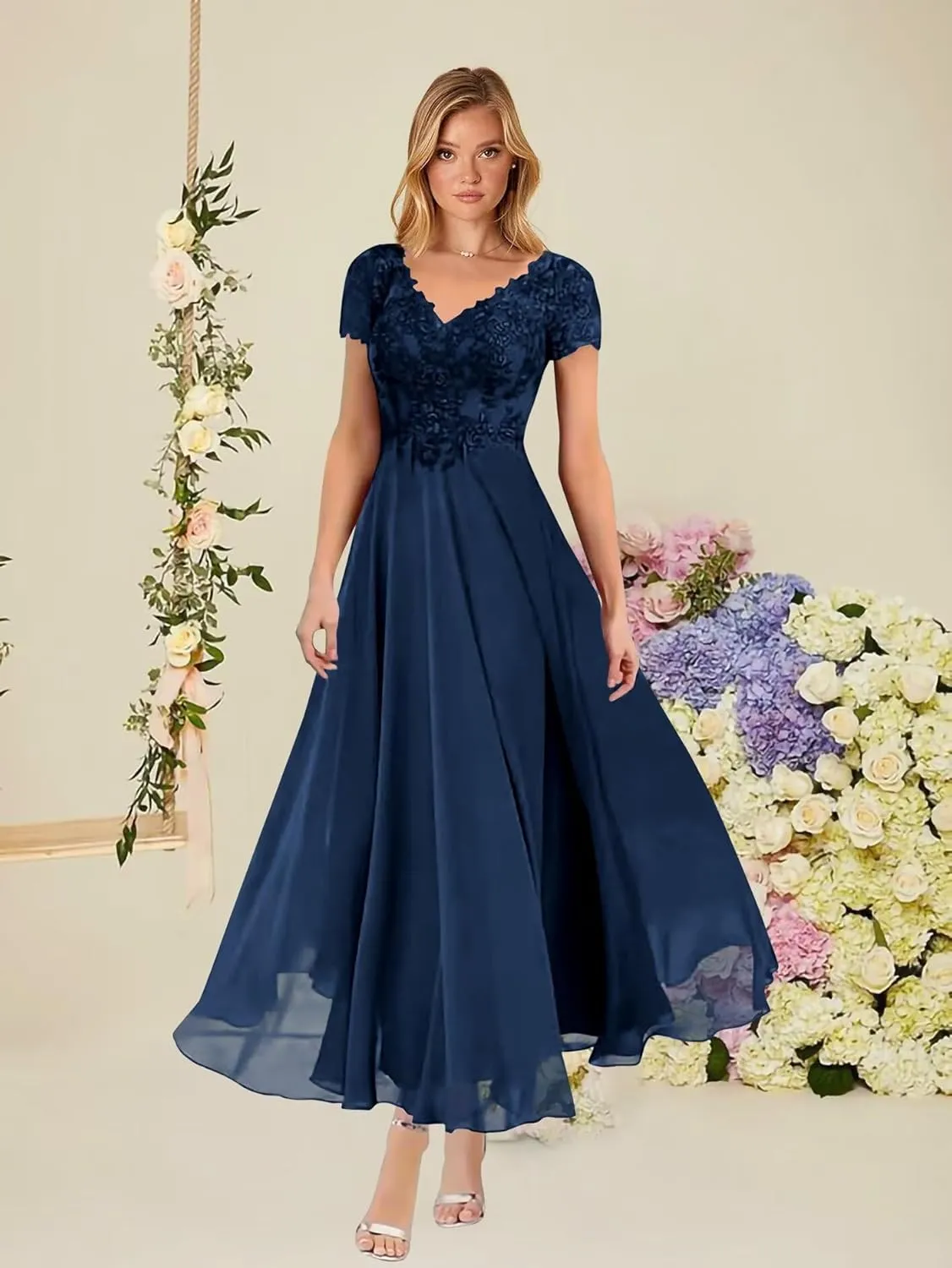 V-Neck Mother of The Bride Dresses Lace Applique Chiffon Short Sleeve Pleat Formal Evening Party Dress