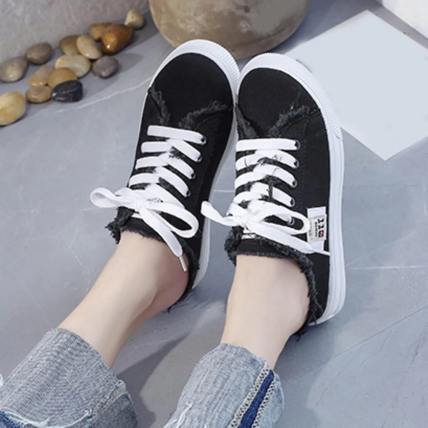 Walking Shoes Women 2025 Women's Slip on Sneaker Canvas Slip ons Shoe Fashion Comfortable Mules Womens Non Slip Loafers Casual Backless Shoes