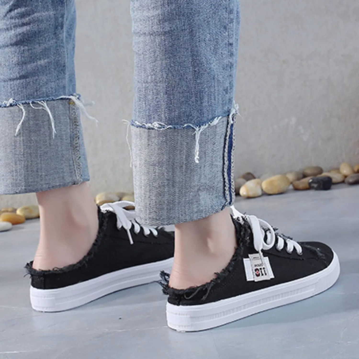 Walking Shoes Women 2025 Women's Slip on Sneaker Canvas Slip ons Shoe Fashion Comfortable Mules Womens Non Slip Loafers Casual Backless Shoes