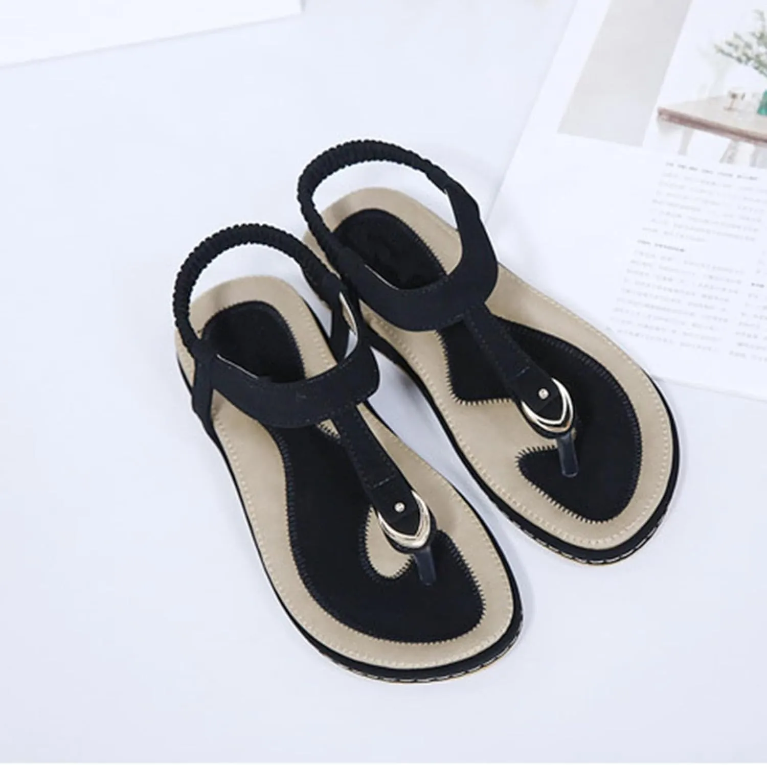 Womens Flat Sandals Lightweight Thong Slippers Comfortable Beach Walking Shoes T-Strap Clip Toe Flip Flops Dressy Summer Sandals Bohemian Shoes for Vacation