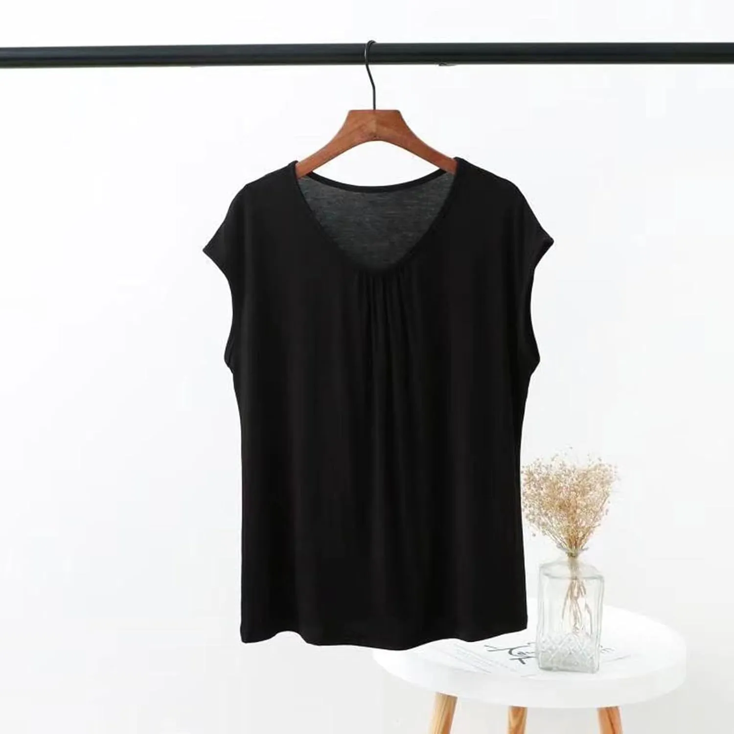 Women's Summer Tank Tops Dressy Casual Sleeveless Holiday Shirts Loose Fit Pleated Front Plus Size Tunic Blouses